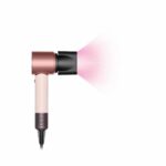 Dyson lansează Supersonic™ Travel: mai ușor, mai compact, fără compromis de performanță